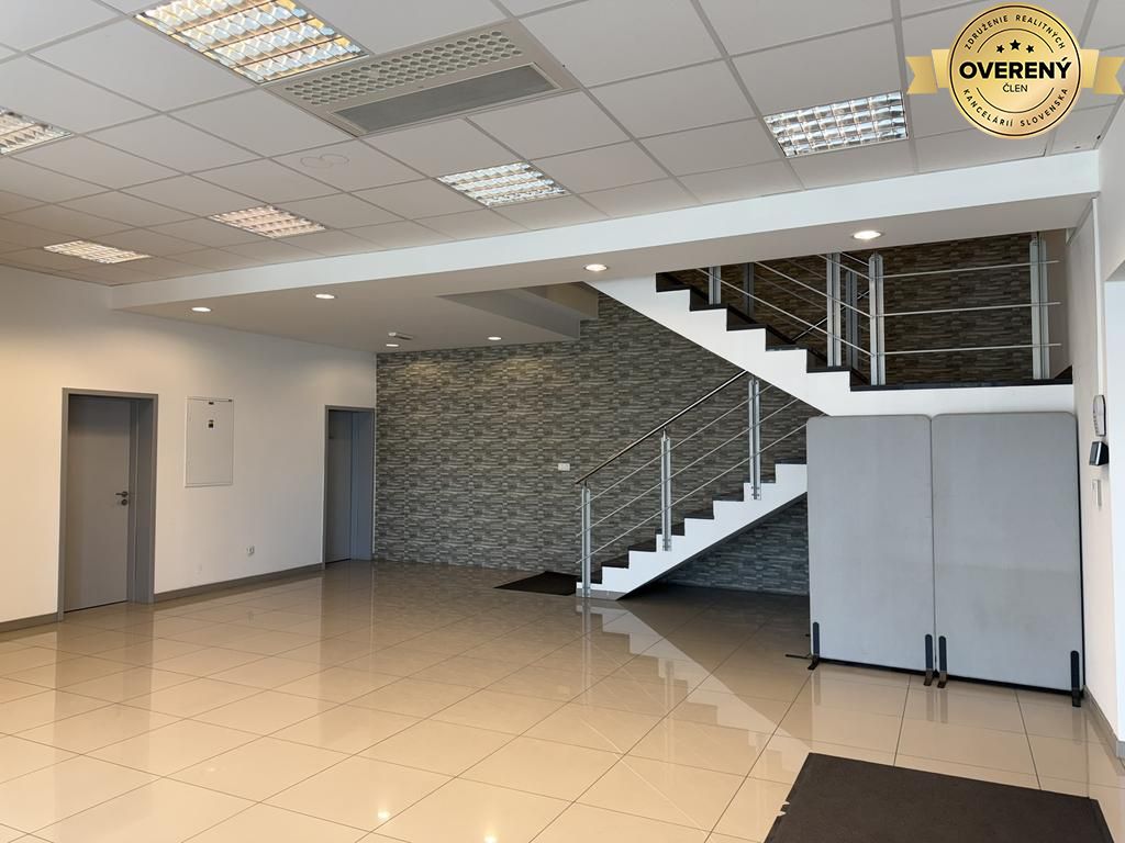 kancelárske, obchodné a skladové priestory od 14m2 do 500m2 v areáli