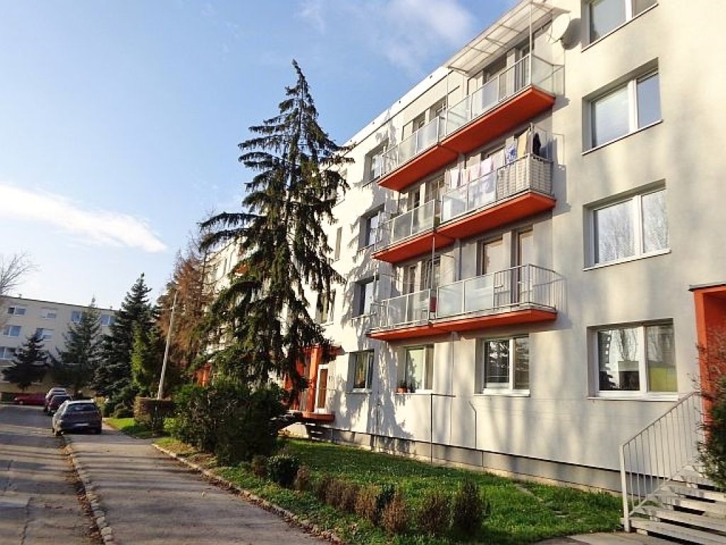 predaj 4i bytu 78 m2 na albrechtovej ul., ružinov, pošeň