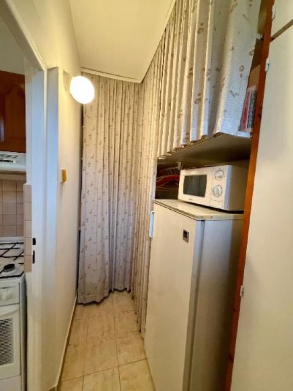 karlova ves karloveská 1-izbový byt 34 m² výborná lokalita skvelá mhd