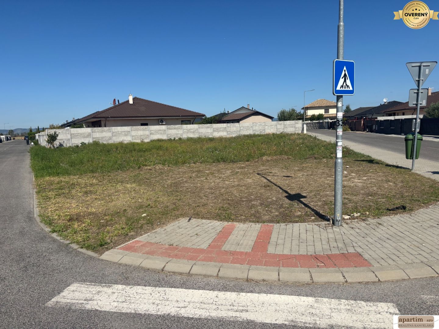 apartim sro predá stavebný pozemok v moste pri ba
