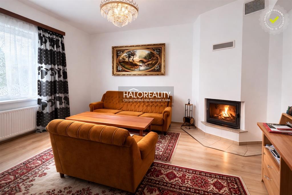 predaj, rodinný dom topoľnica, domček s moderným krbom a jazierkom