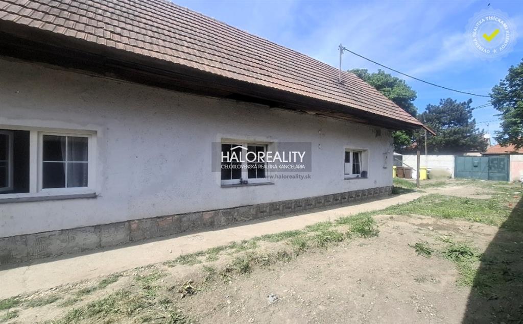 predaj, rodinný dom hlohovec, šulekovo, dva domy na pozemku 685 m2 - exkluzívne halo reality