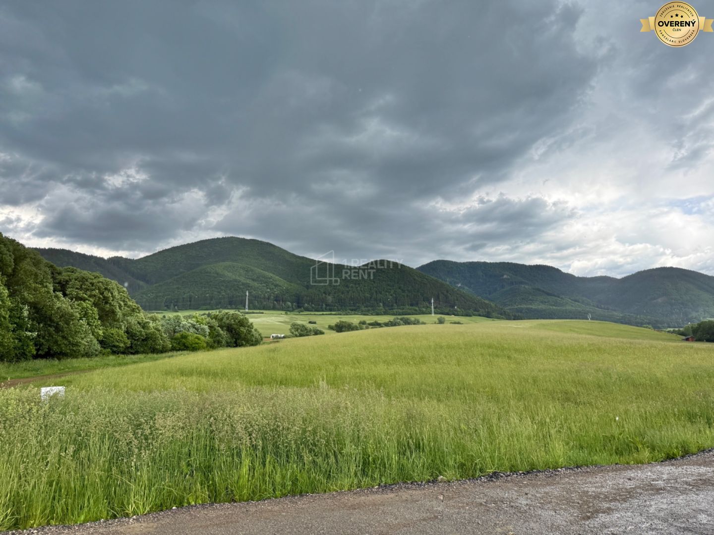 ponúkame na predaj stavebné pozemky cca 500 m2 vkatastri obce turie