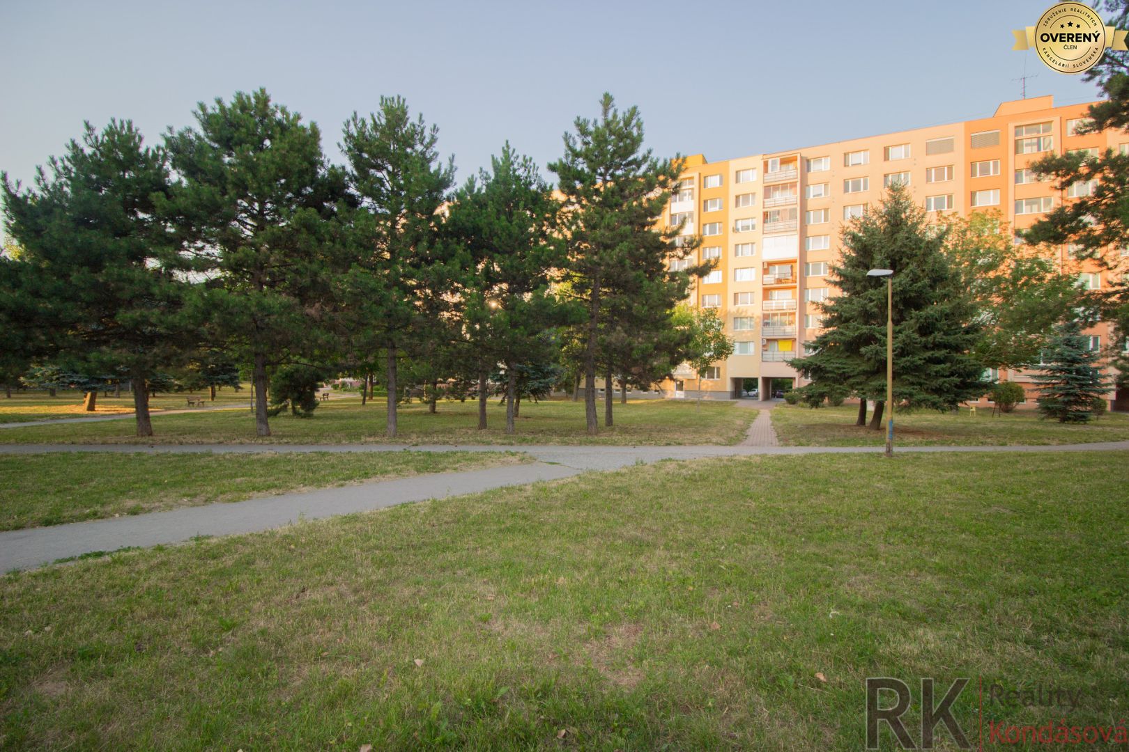 2-izb.byt s loggiou, ul. užhorodská, železníky