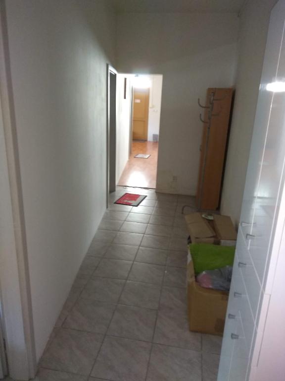 ponúkam na prenájom v bratislave rači priestor o výmere cca.88 m2 byt na prizemi