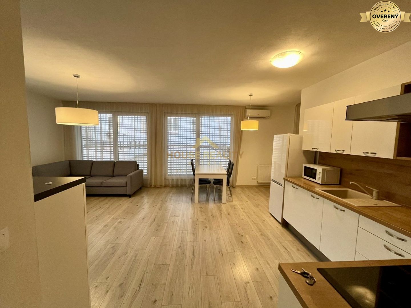 novostavba 3 izbový byt, dunajská ulica, bratislava i. staré mesto