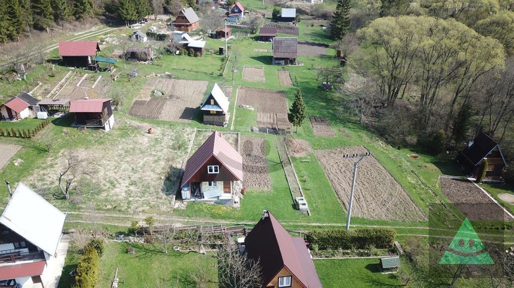 chata v tichom prostredí v záhradkárskej osade na predaj, valaská dubová