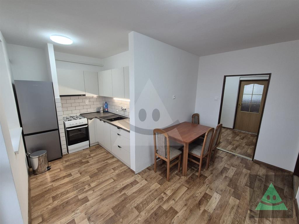 3-izbový byt s dvoma balkónmi 74 m2 - trenčín