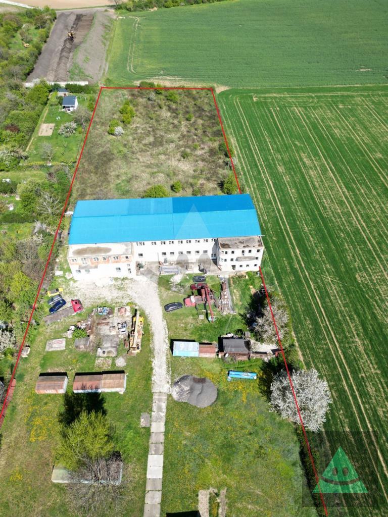 podnikateľský objektsklad a pozemok na prenájom, bernolákovo