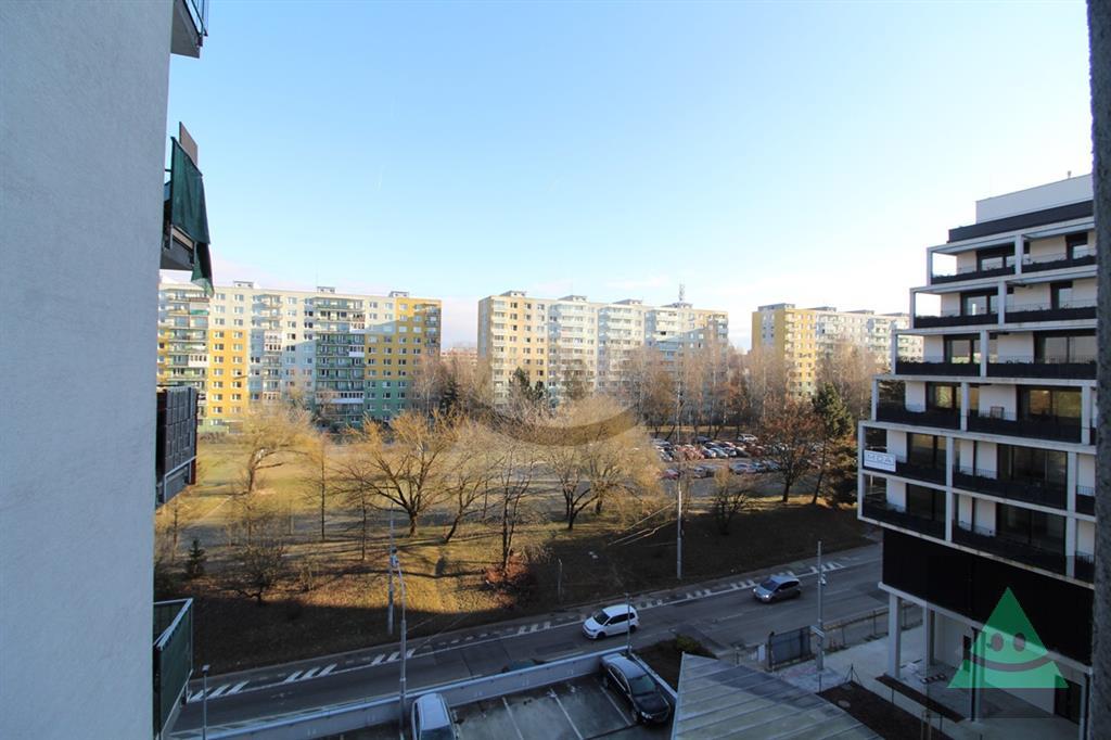 byt 1-kk s francúzskym oknom, 44 m2, žilina - vlčince iv cube