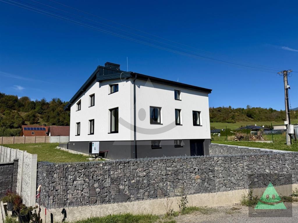 modernizovaný rodinný dom s veľkorysým priestorom, beňadiková