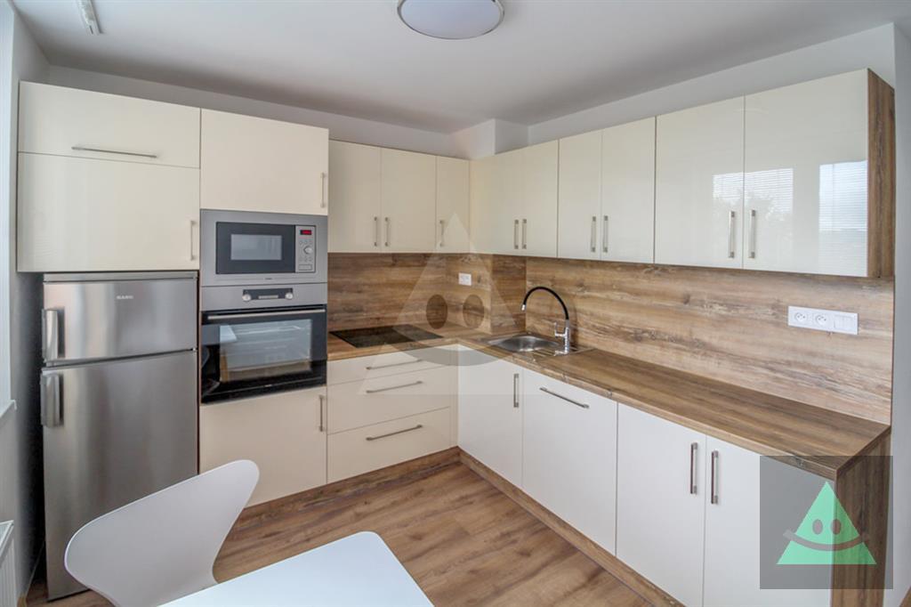 2-izbový byt s loggiou, 67m2, žilina - vlčince i