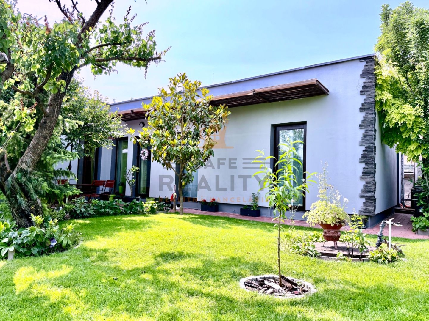 na predaj rodinný dom, 5 izbový bungalov, zálesie, dolnomajerská ul