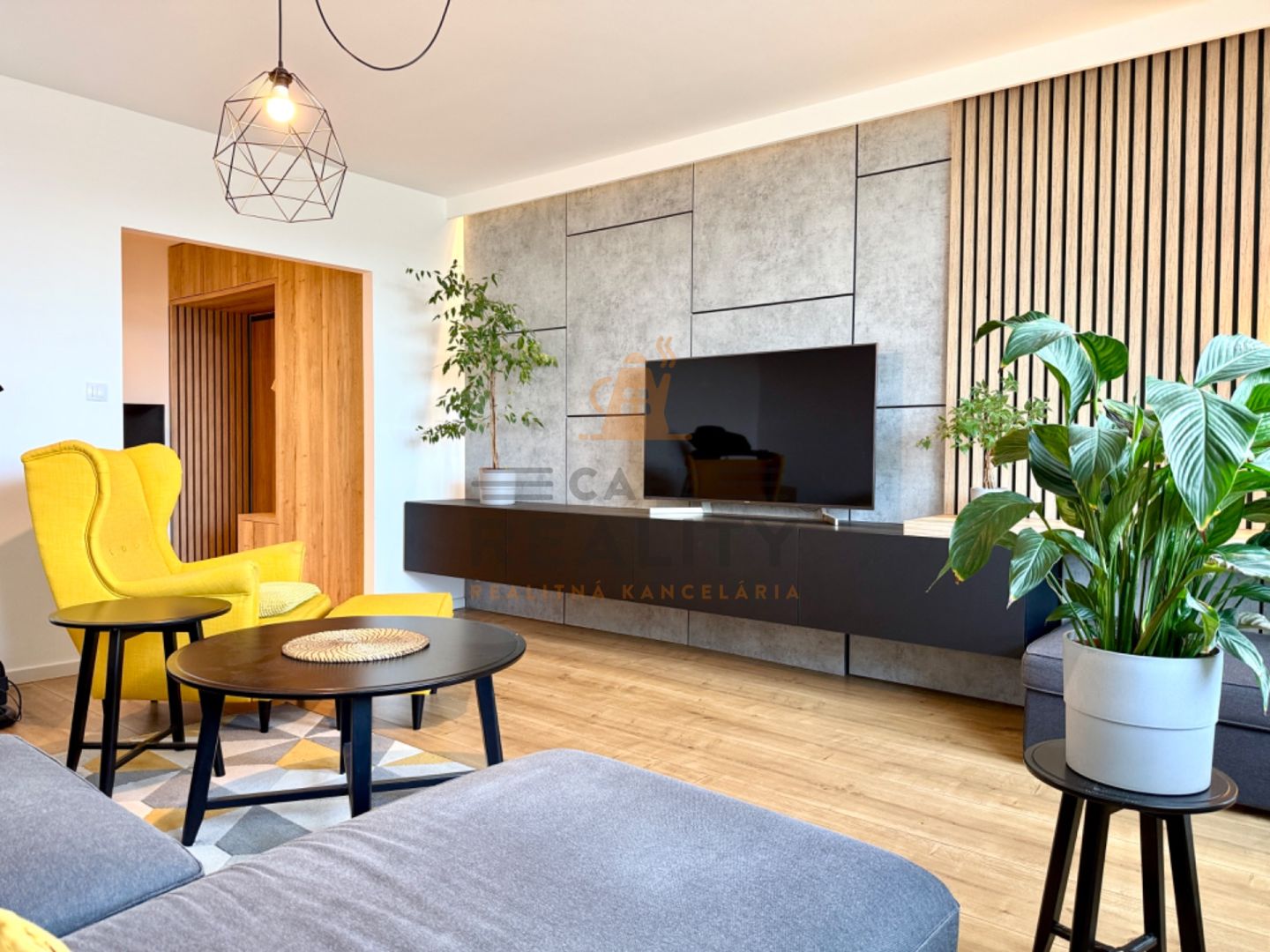 na predaj 3 izbový byt 86 m2, bratislava, petržalka, jasovská ulica