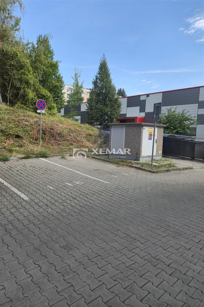 predaj vonkajšie parkovacie miesto banská bystrica