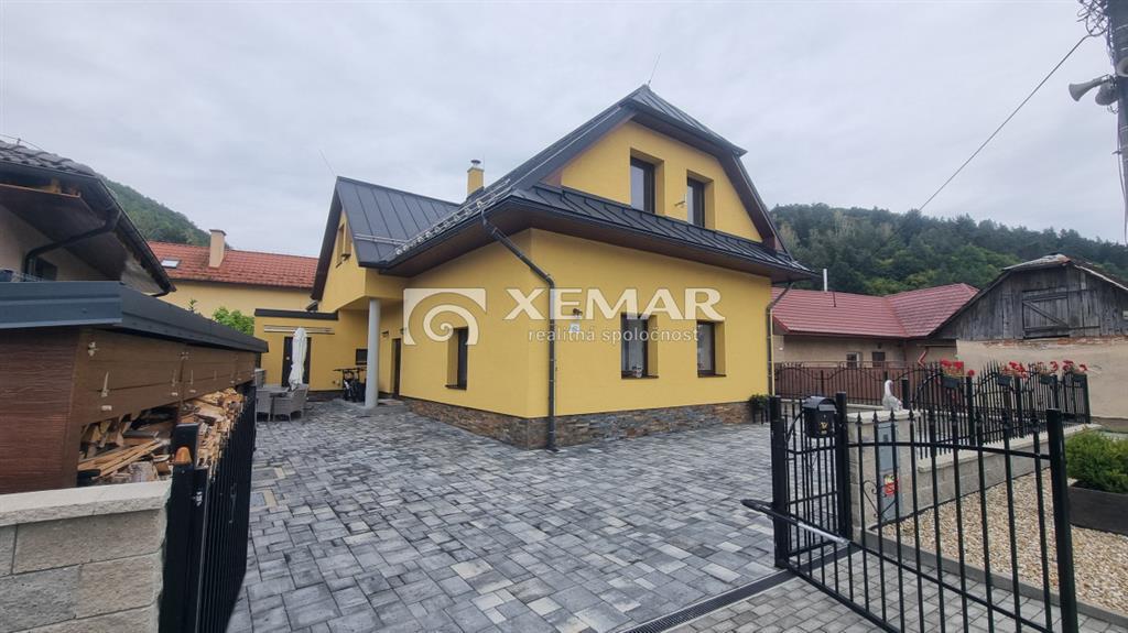 predaj 4 izbový rodinný dom sebedín