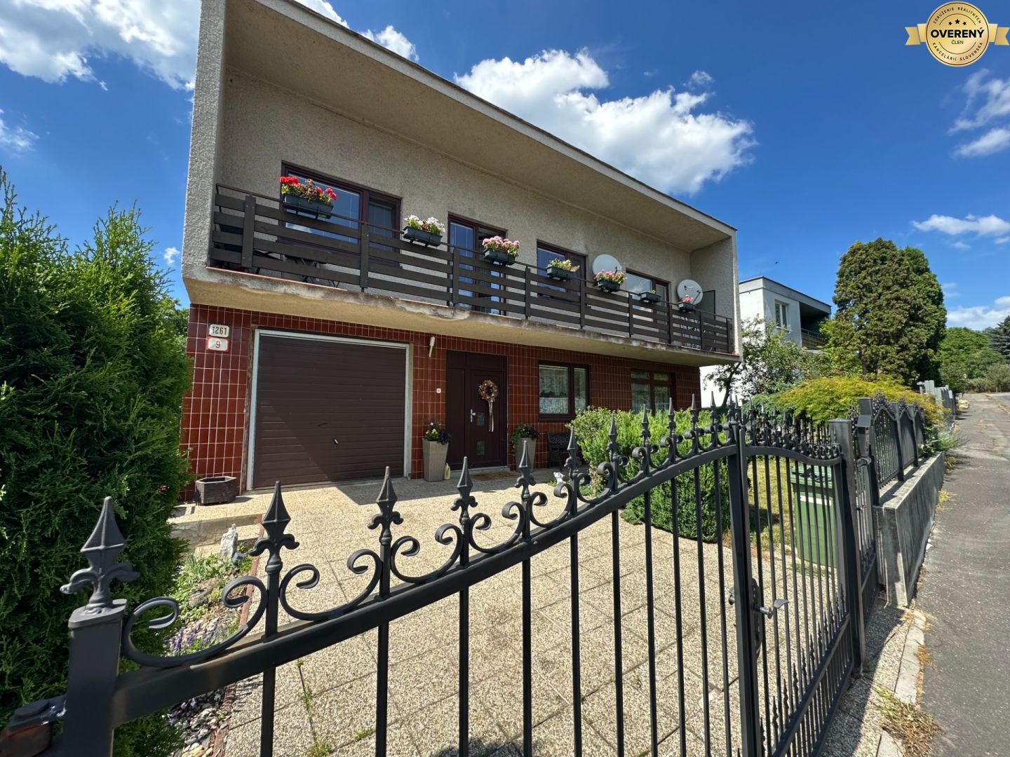 6- izbový rodinný dom, karlovo, banská bystrica, pozemok 692 m2