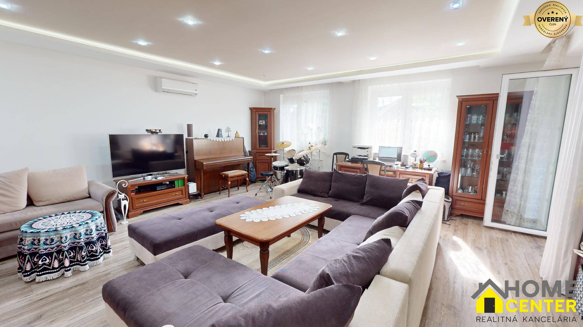 nová cena predaj veľký 8 izbový rodinný dom v centre mesta, komárno