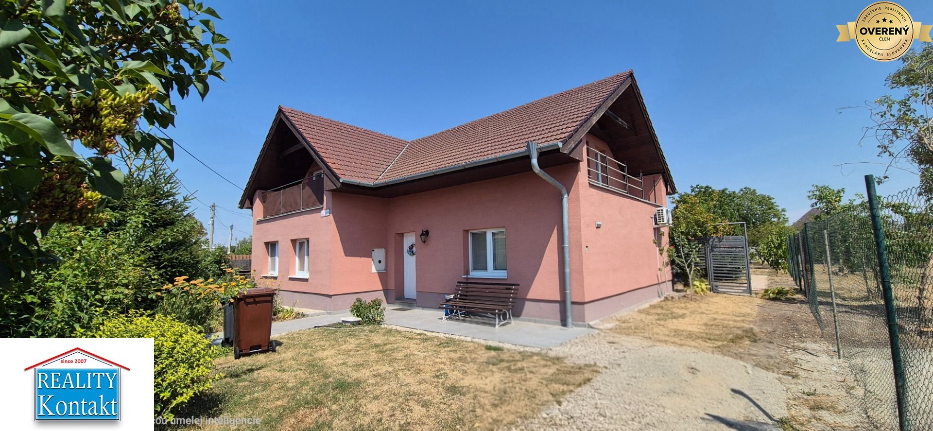 na predaj 6 izbový poschod. rodinný dom vo výbornej časti mesta šurany