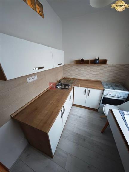 predaj 2 izbový byt 61 m2 kompletná rekonštrukcia
