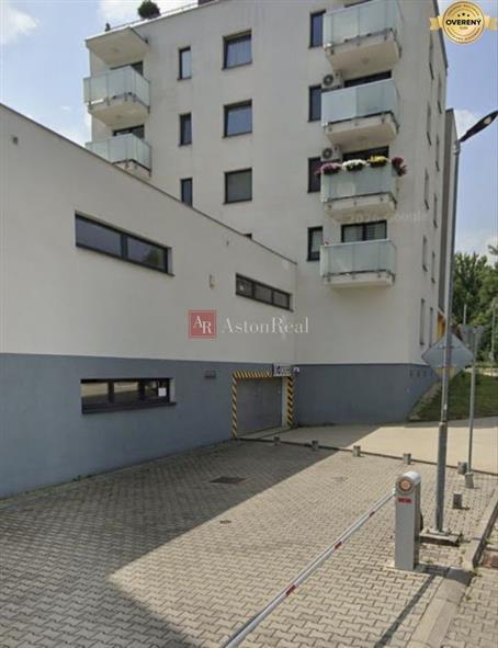 predaj parkovacie miesto vonkajšie švermová 42