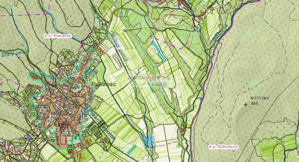ponúkame exkluzívne na predaj pozemky v obci pukanec spolu o výmere 10114 m2