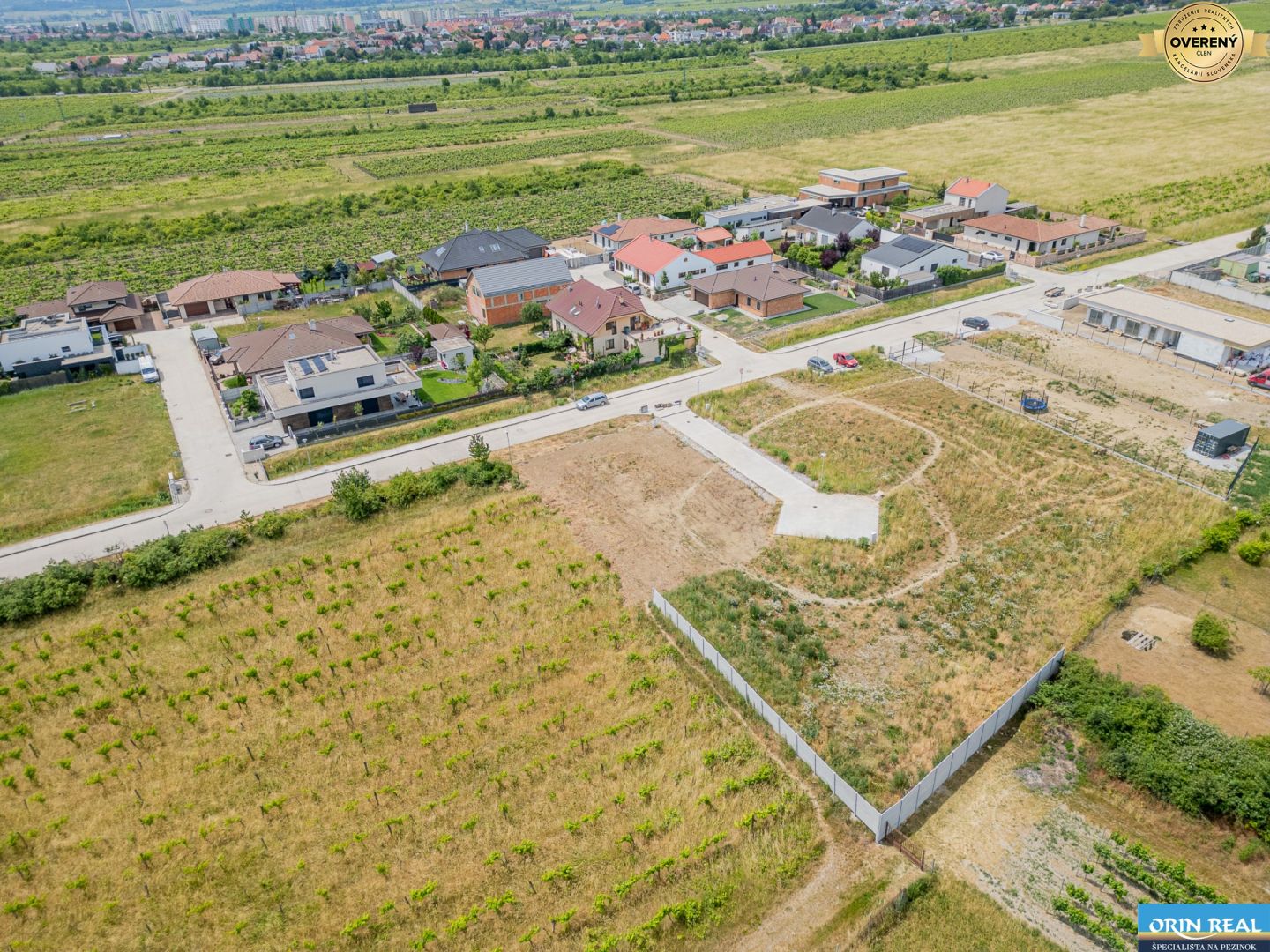 predaj sp vo vinosadoch - 640 m2