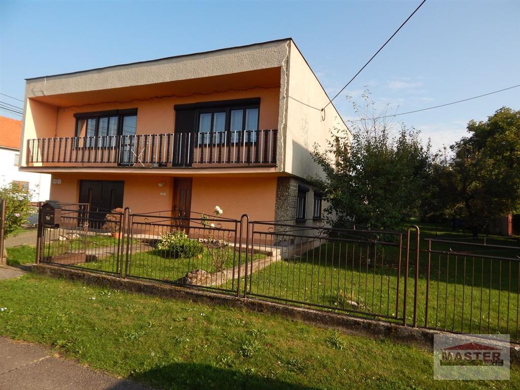 master real- na predaj 4-izbový rodinný dom 800 m2, kamenec pod vtáčnikom okres prievidza