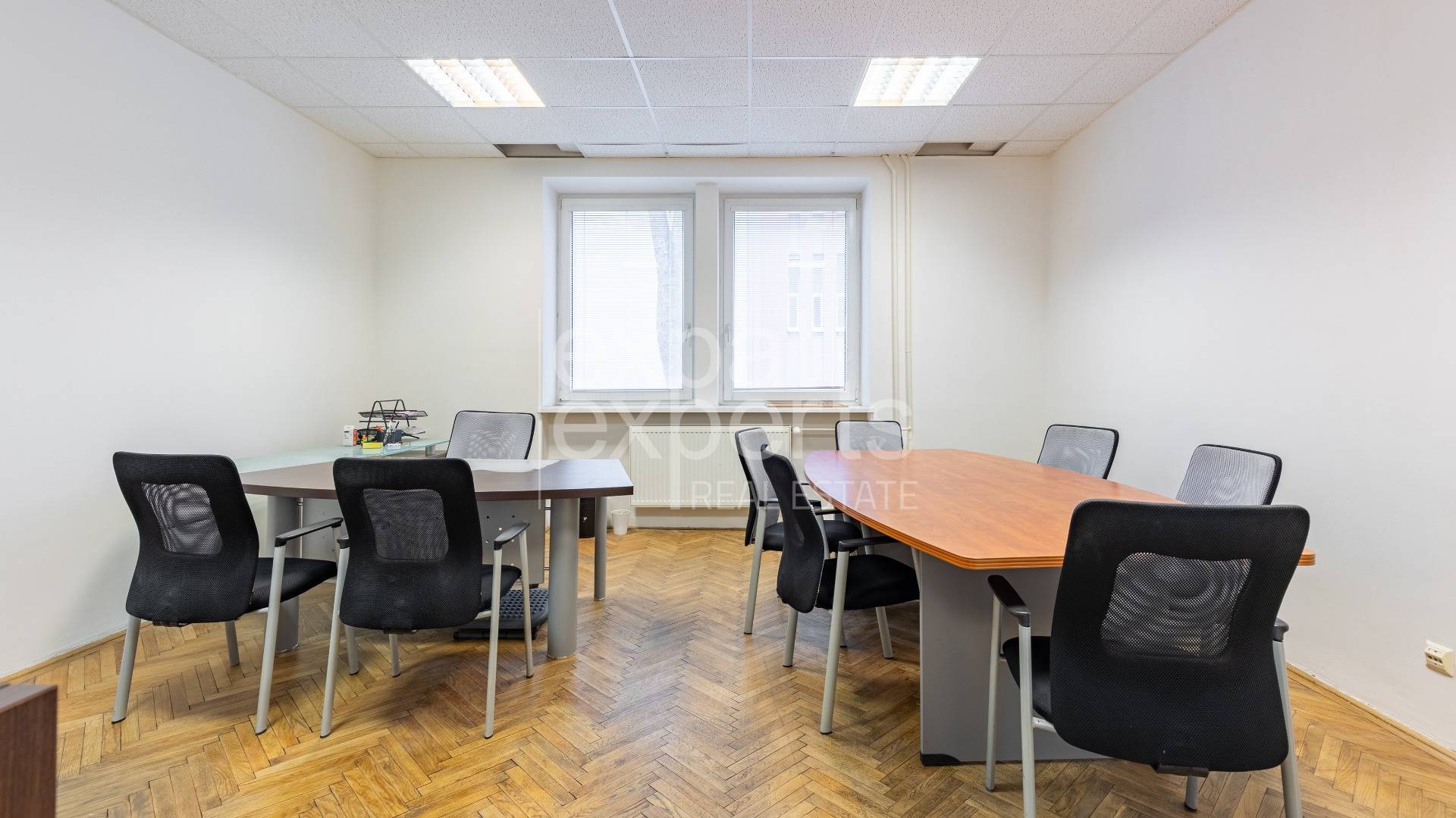 priestranné kancelárske priestory 120m2 s parkovaním v dobrej lokalite