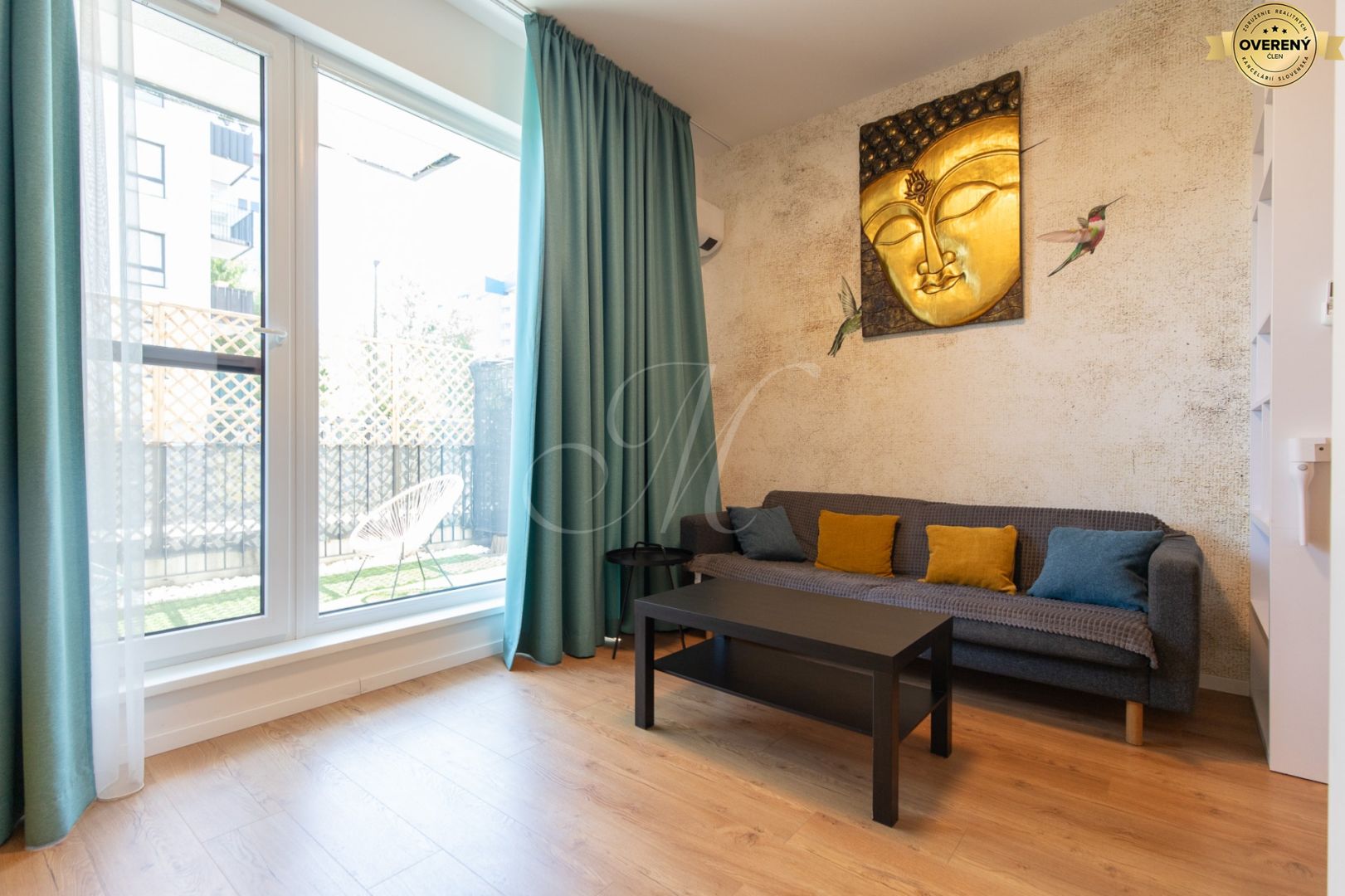 metropolitan nadštandardný 1i byt s predzáhradkou, dúbravy