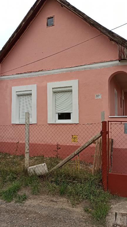 dom blízko lučenca a veľkého krtíša na predaj
