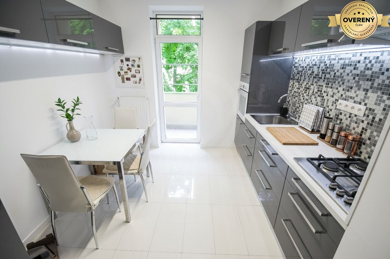 65m² 2-izbový byt s balkónom možný 3-izb. staré mestonivy