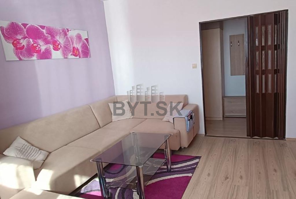 1-izbový byt s loggiou a kompletným zariadením 40 m2